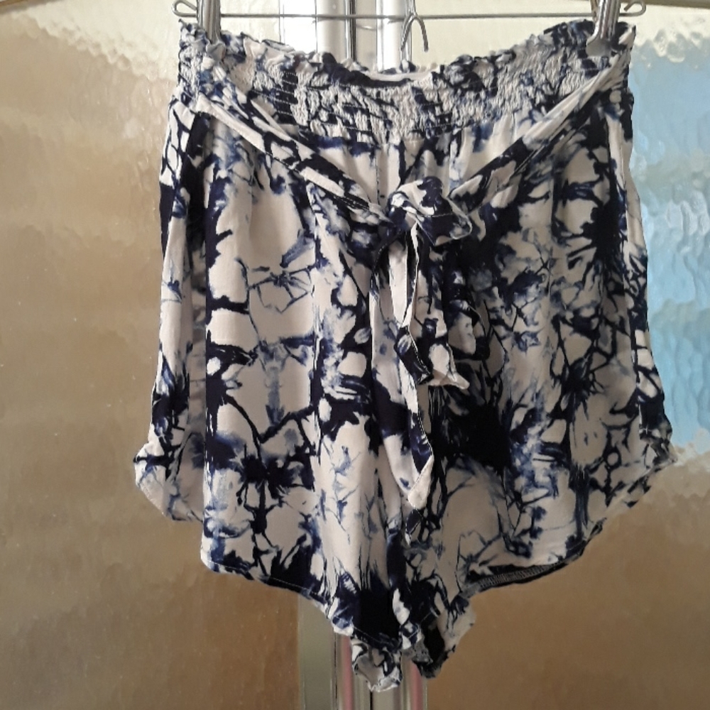 Ladies shorts